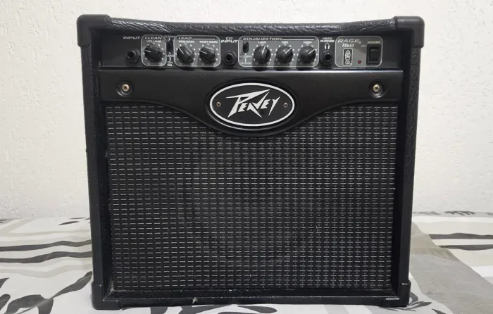 Amplificador Peavey Rage 158