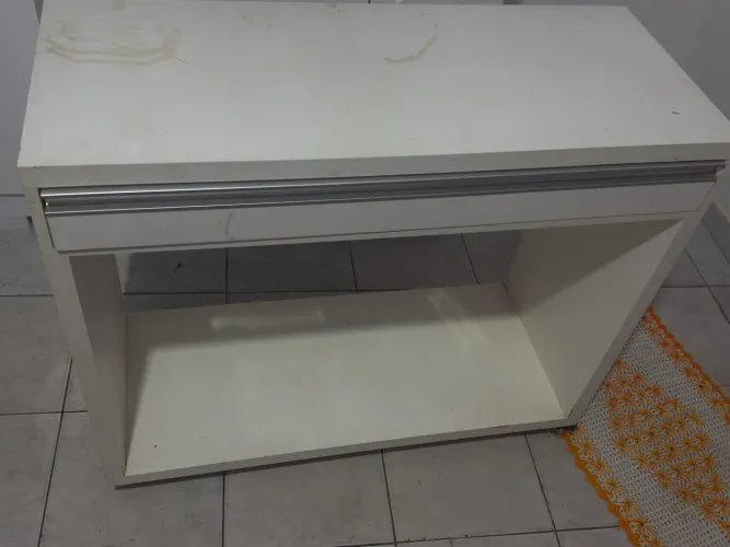 Mesa tipo de nail designer com rodinhas 100% mdf