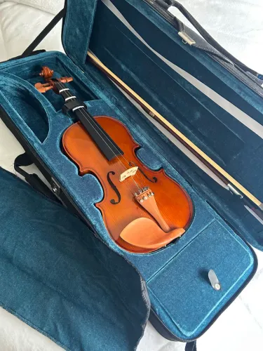 ? Violino Eagle à venda 4/4