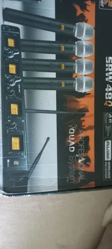 Vendo microfone sem fio quádruplo Staner srw 48Q