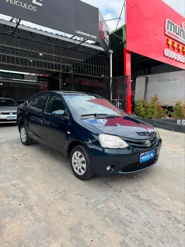 Toyota Etios X Sedan 1.5 Flex 16V 4P Mec. 2015