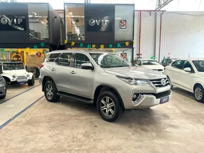 Toyota Hilux SW4 SRV 4X2 2.7 Flex 16V Aut. 2018