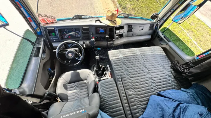 Vw 24-280 constellation Bi Truck