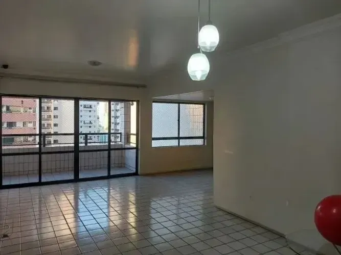 Apartamento de Alto Padrão 130 m² | 4 Quartos | 2 Vagas Livres | Tamarineira/Jaqueira