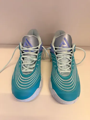 Tenis Original Nike Giannis Immortality 4 tam:43