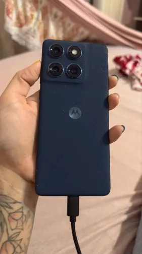 Moto edge 60