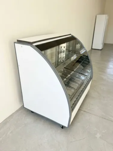 Balcão expositor refrigerado de 1,05 cm com 12 bandejas