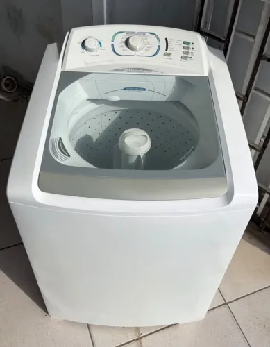 Vendo máquina de lavar electrolux 15 kg 110w