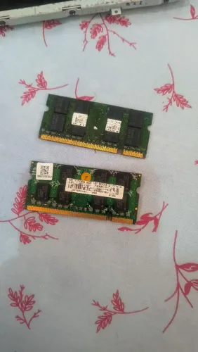 Par de Memória RAM Notebook DDR2 2GB 667MHz (Total 4GB)