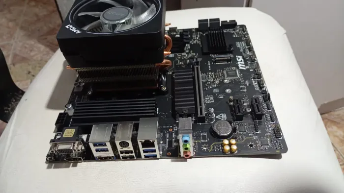 Kit AM4 Ryzen 5700x MSI B550 + 32GB DDR4 + M.2 500gb