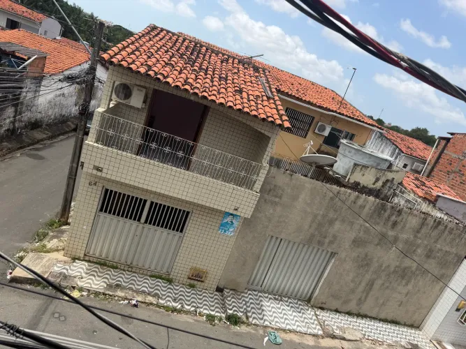 Vendo casa no Santa Cruz 