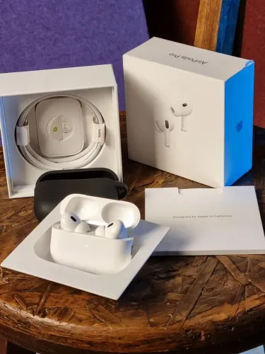 AirPods Pro 2 - USB-C, Caixa completa + Case