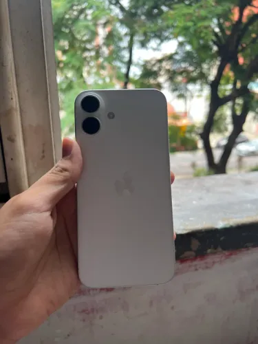 iPhone 16 PLUS