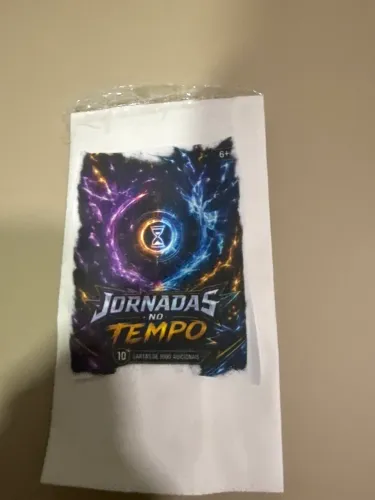 Booster caseiro Pokémon com cartas verdadeiras