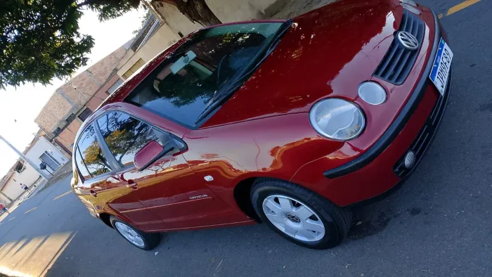 Volkswagen Polo Sedan 1.6 MI 101cv 8V 4P 2003