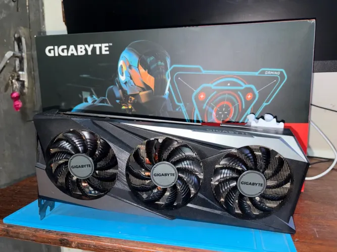 RX 7600 8GB OC GIGABYTE TRIPLE FAN