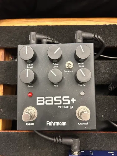 Pedal pre amplificador FUHRMANN BASS+