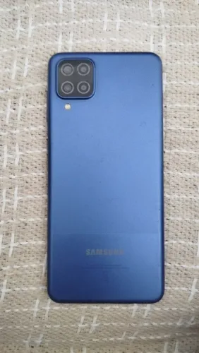 Vendo celular a12 Azul em perfeito estado 
