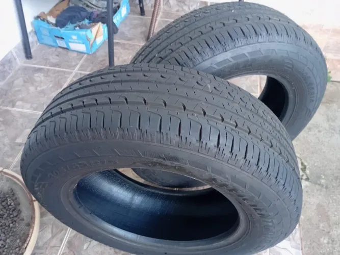 2 pneus Goodyear 205/65 R16
