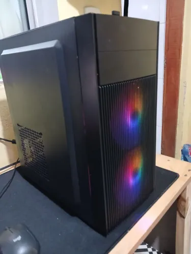 Cpu i3-7100 4gb ddr4 ssd 240gb 