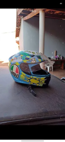 Vendo capacete agv Valentino Rossi