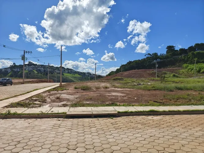 Terreno plano e de esquina