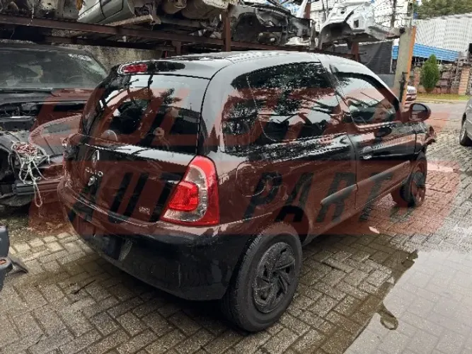 Sucata Clio 2013 2 Portas para retirada de peças