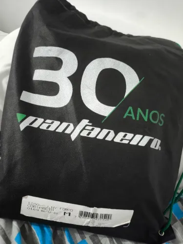 CAPA IMPERMEÁVEL PANTANEIRO FEMININA
