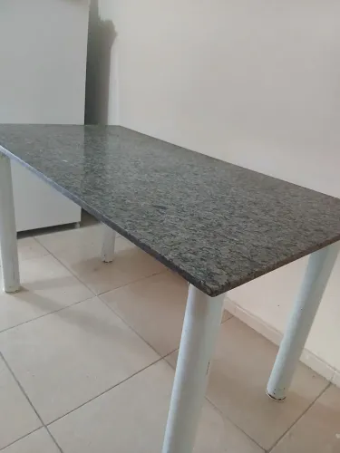 Mesa de mármore