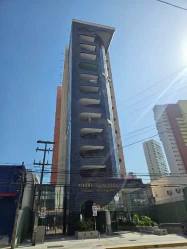 Conjutos de salas no melhor da Santos Dumont, 300m², nascente, armários, sala de reunião,