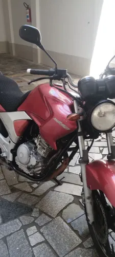 Yamaha YS250 Fazer 2008 - Muito bem cuidada e com manutenção recente