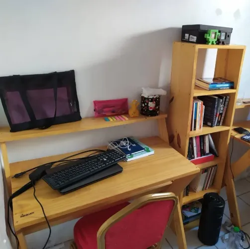 Mesa de escritório + Estante 200,00 CADA