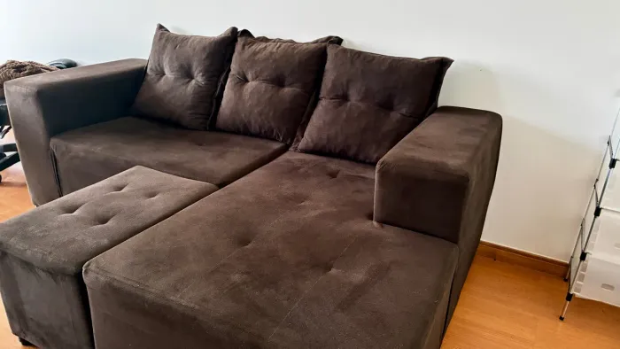 Sofá chaise marrom