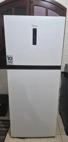 Geladeira Midea