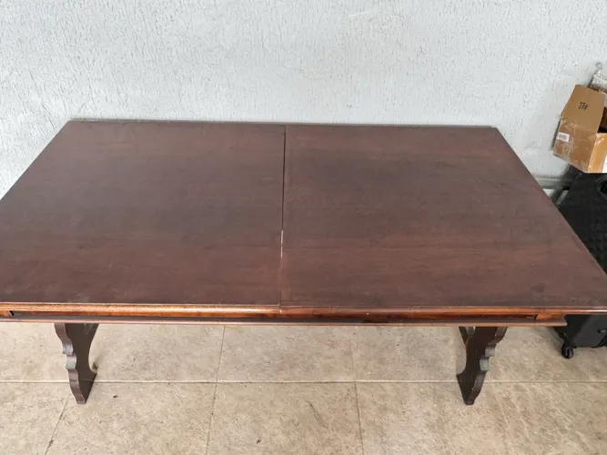 Mesa madeira desenhada vintage
