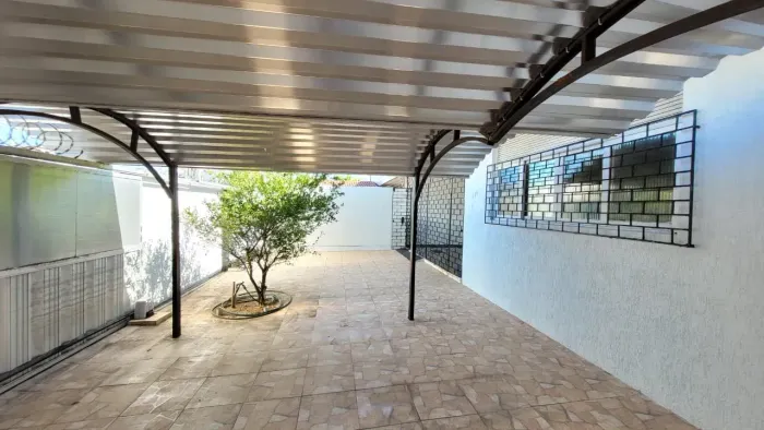 Casa para venda possui 250 metros quadrados com 4 quartos em Lagoa Seca - Natal - RN