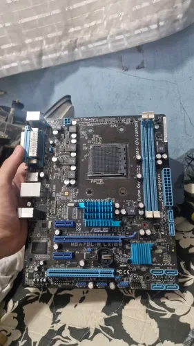 Placa mãe asus am3+
