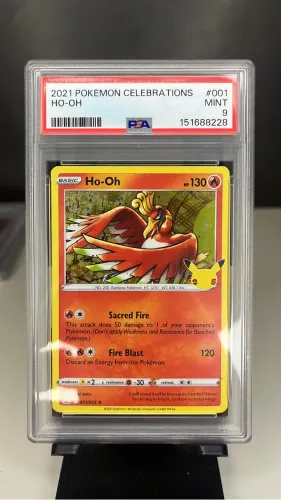 Carta Pokémon Ho-Oh Celebrations #001 - Graduada PSA 9 Mint (Coleção 25 Anos)