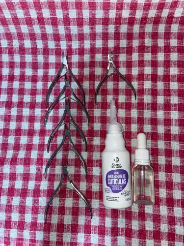 Kit Alicates + Cuidados para Cutículas