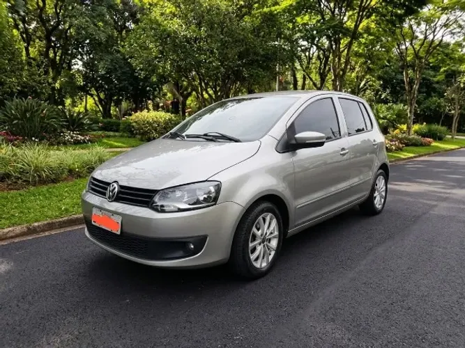Volkswagen Fox 1.6 MI Total Flex 8V 5P 2012