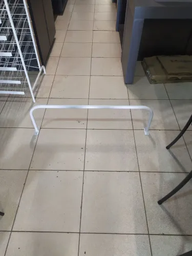 Arara de Parede