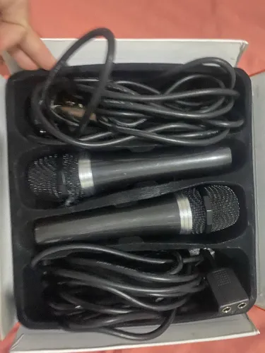 Vendo Karaokê com box com 1000 músicas e pontuação