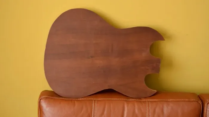 Corpo pré cortado guitarra SG imbuia e araucária (C300)