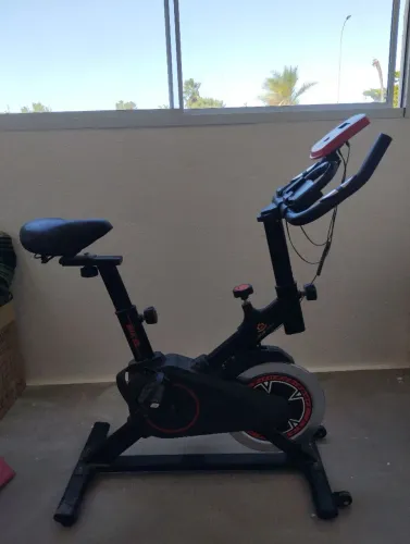 Bicicleta spinning ergométrica