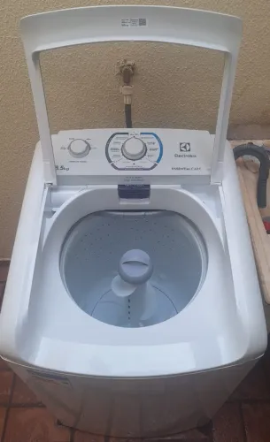 Máquina de lavar faz tudo Electrolux 