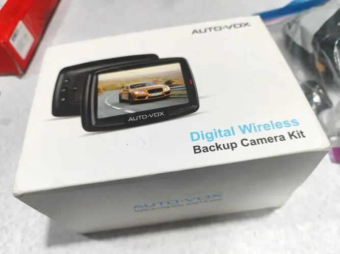 Camera auxiliar de ré Auto-Vox