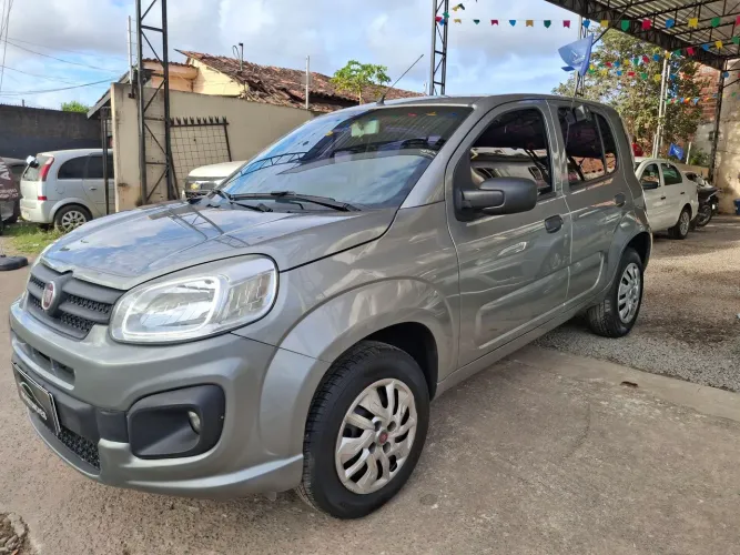 Fiat Uno Attractive 1.0 Flex 6V 5P 2017