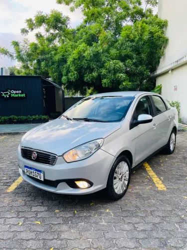 Fiat Grand Siena Essence 1.6 Flex 16V 2017