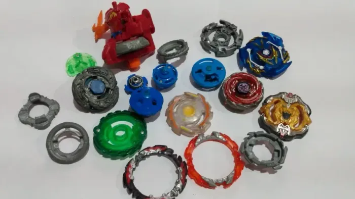 Lote de peças para Beyblade
