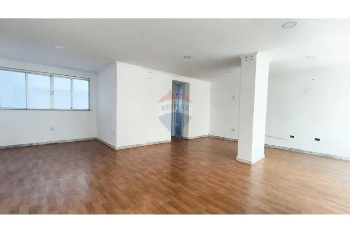 Sala comercial na Graça, 50m² para Aluguel